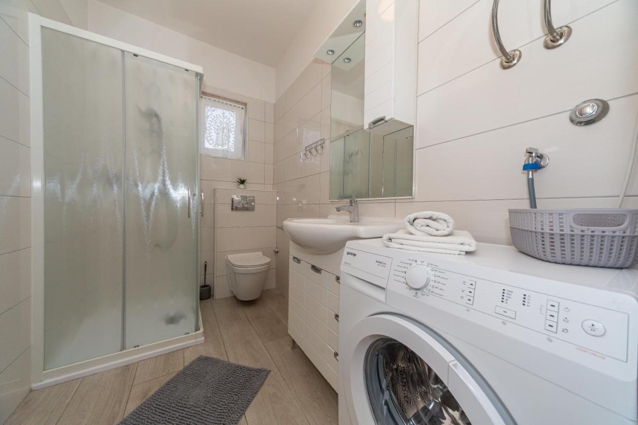 Apartment Tolic *