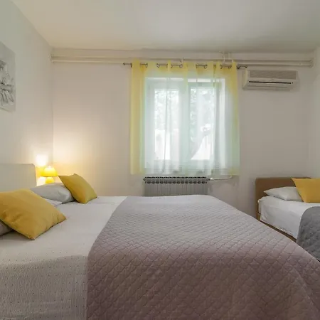 Apartments Tolic Biograd Na Moru Exterior photo