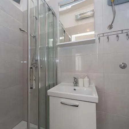 Apartments Tolic Biograd Na Moru Exterior photo