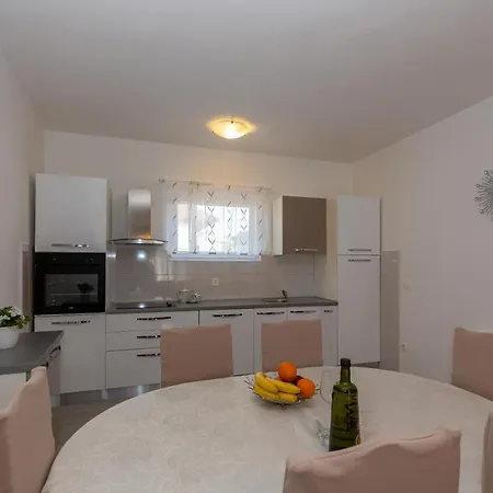 Apartments Tolic Biograd Na Moru Exterior photo