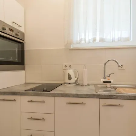 Apartments Tolic Biograd Na Moru Exterior photo