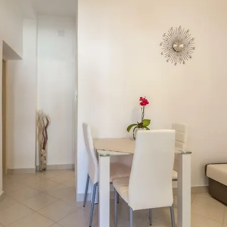 Apartments Tolic Biograd Na Moru Exterior photo